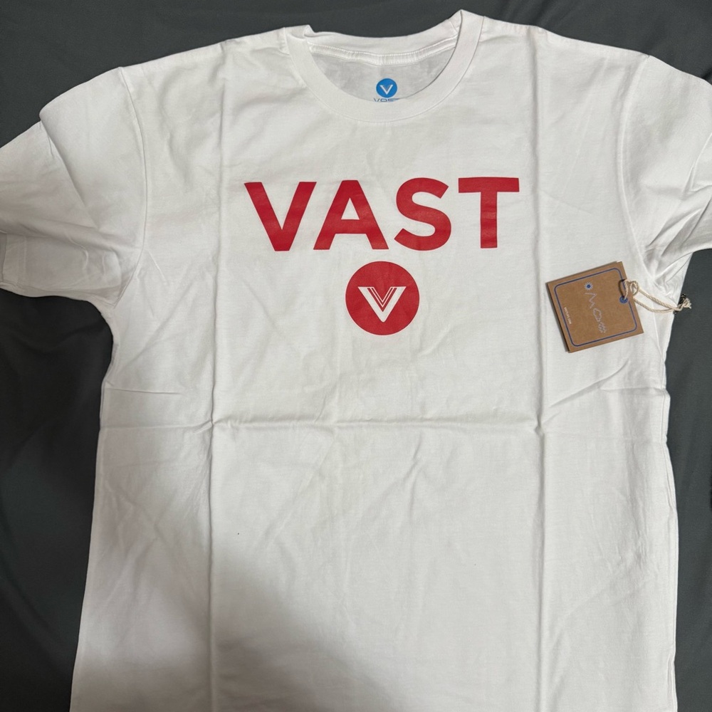 VAST White and Red Short Sleeve Tee with Bold Logo NWT